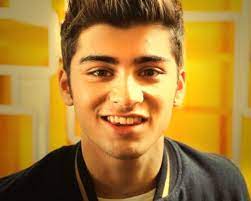 One Direction Wallpaper Zayn Zayn Malik Photos Celebrity Smiles Zayn One Direction