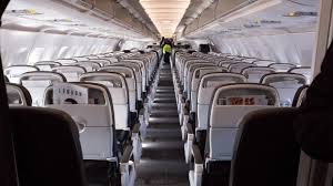 Definition, rechtschreibung, synonyme und grammatik von 'flugzeug' auf duden online nachschlagen. British Airways Streitsuchtiges Paar Aus Flugzeug Geworfen