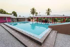 Sebuah lagi tempat penginapan untuk anda berkumpul dan relaks bersama keluarga, villa duapuluhsembilan ada menyediakan segala kemudahan untuk anda menyambut ulangtahun atau mengadakan pool party! Homestay Port Dickson Pool Kontena Backpackers C Letsgoholiday My