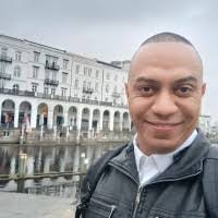 Eduardo Laureano's Instagram, Twitter & Facebook