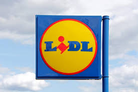 lidl overtakes waitrose to become 7th largest uk grocer