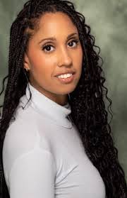 Kim Yarbrough's Instagram, Twitter & Facebook