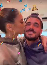 Rodrigo De Paul se mostró a los mimos con Tini Stoessel en medio de la  batalla legal con Camila Homs