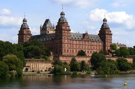 Schloss Johannisburg Is A Schloss In The Town Of Aschaffenburg In Franconia In The State Of Bavaria Germany It Was Erected Betwee Franconia Germany Building