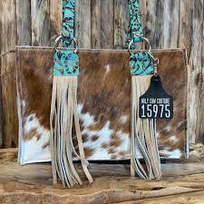 Small Town Tote #15975 – Holy Cow Couture