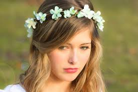 Watch as wedding guests' ohhhhh and ahhhhh as your. 70 Adorable Flower Girl Hairstyles Easy To Make Yve Style Com
