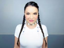 Despite her success in the corporate world, she instinctively knew she was not following her dreams. Shauna Baker