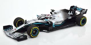 1 18 Minichamps Lewis Hamilton 2019 F1 Mercedes Amg F1 W10 Eq 44 Minichamps Mercedesbenz Mercedes Amg Cars For Sale Amg