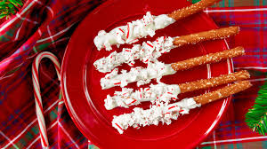 Pretzel bark is a favorite treat and this recipe takes just 15 minutes to prepare. Candy Cane Christmas Pretzel Rods Wow It S Veggie
