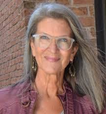 Dana Knowles's Instagram, Twitter & Facebook