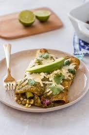 They are charred and then steamed, making removing the skin easier. Hatch Green Chile Enchiladas Le Petit Eats