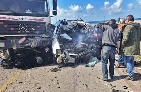 مصرع 4 أشخاص وإصابة 9 آخرين في حادث تصادم بطريق برج العرب اخبار