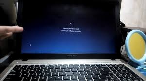 I've forced a reboot and tried safe mode and safe mode with command prompt. Top 10 Ways To Fix Window 10 Stuck On Loading Screen Issue