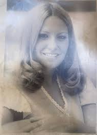 Can you edit my mom's picture?