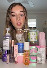 Daisy Celestino's Instagram, Twitter & Facebook