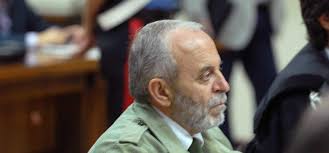 Strage di Erba, 13 leoni da tastiera citati a giudizio per diffamazione di Carlo  Castagna