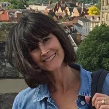 Jill Gladstone's Instagram, Twitter & Facebook