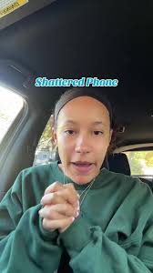 In market for a new phone case, send recs plz! #otterbox #phonecase #iphone