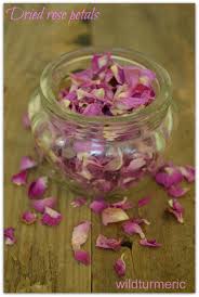 How To Dry Rose Petals Fast Use For Potpourri Tea Wedding Confetti Wildturmeric Dried Rose Petals Rose Petals Freeze Dried Rose Petals