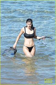 Alexandra Daddario Shows Off Her Fabulous Figure in Her Bikini: Photo  4505164 | Alexandra Daddario, Bikini Photos | Just Jared: Entertainment News