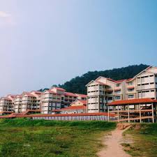 Seramai lebih kurang 1500 orang pelajar telah mendaftar untuk ambilan pertama. Life Kolej Matrikulasi Kelantan