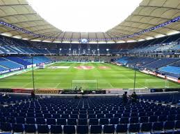 Neutrainer horst hrubesch geht optimistisch in sein debüt auf der bank des hamburger sv und glaubt noch an den aufstieg mit den hanseaten. Volksparkstadion Stadion In Hamburg Bahrenfeld