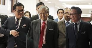 Laman untuk menyatakan pendirian agar segala program atau dasar yang dijelmakan menyerupai ppsmi. Putrajaya Kaji Kembalikan Ppsmi Kata Dr M Minda Rakyat