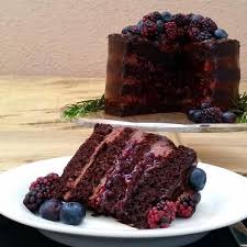 tariften tabaga pinar s desserts bogurtlen ve cikolatali pasta 2 bogurtlenli tatli bogurtlenli tatli tarifleri bogurtlenli pasta