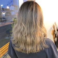 イエローブロンド この夏オススメのカラー 正規値段から 20 off ヘアカラー 6300 tax ハイライトカラー ブリーチ使用 11100 tax ダブルカラー 11100 ta ブロンド ヘアカラー ハイライトカラー