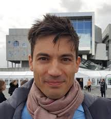 AAU-drone can both fly and dive underwater -