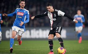 La squadra di gattuso ha dato seguito allo stop imposto dalla asl partenopea dopo i due positivi (zielinski ed elmas), niente trasferta a torino quindi, aprendo però un fronte di. Napoli Stun Juve On Sarri S Return Ronaldo Scores Again