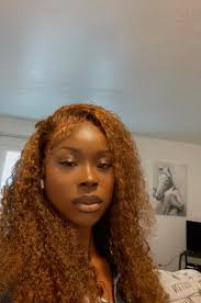 Kiana Starks's Instagram, Twitter & Facebook