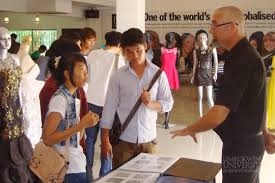 Under limkokwing university stands a lineup of professional business units, that moving the local and international businesses forward and compete with the big boys. Limkokwing Cambodia Discovery Day September 2012 Limkokwing University Of Creative Technology