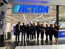 Stephanie (sissy) shipman, administrative assistant sissy serves as the receptionist and manages functions at the front desk such as making appointments, . Efjbomiqym7svm