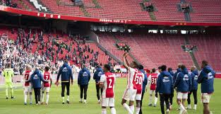 Bij ons vind je een groot assortiment voetbalkleding en fanartikelen. Espn Komt Ajax Fans Tegemoet En Zet Kampioenswedstrijd Op Open Kanaal Voetbalprimeur Nl