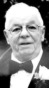 Hannah Chute's Instagram, Twitter & Facebook