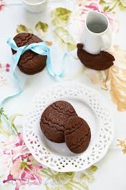 Biscuits Au Chocolat Et Joyeuses Paques Un Dejeuner De Soleil Biscuit Chocolat Recette Facile De Biscuit Biscuits