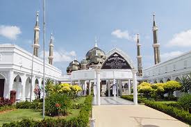 Angin pantai kuat mmg syokk. Crystal Mosque Kuala Terengganu Attractions Attractions Wonderful Malaysia