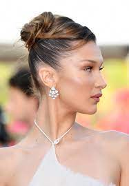 Got short hair and a wedding coming up? 30 Chic And Gorgeous Wedding Hairstyles For Short Hair
