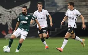 Na loja online oficial do palmeiras você encontra bolas de futebol, luvas de goleiro e muito mais. Palmeiras Continue Their Unbeaten Run With 2 0 Win Over Rivals Corinthians Sambafoot