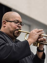 Checking out the scene: Bopping at Bienen