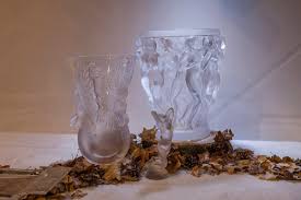 . thé noir dans un bar branché de pigalle, mélissa laveaux revient sur le conte de fée qui lui a permis de venir s'installer dans la capitale française. Happy Cristal Un Noel De Contes De Fees Museums Pass Musees