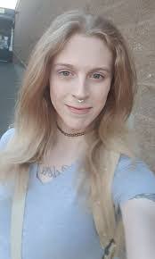 Kylie Thomas's Instagram, Twitter & Facebook