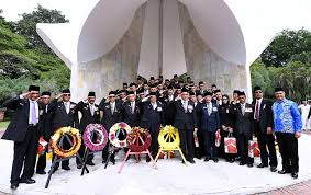 Upacara ziarah nasional peringati hari pahlawan kabupaten magetan tahun 2020 di tmp yudonegoro upacara peringatan hari pahlawan di kabupaten magetan. Hari Pahlawan 5 Sekitar Sambutan Hari Pahlawan 2018 Foto Astro Awani