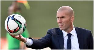 zinedin jazid zidan ؛ مواليد 23 يونيو 1972) المعروف شعبيا باسم زيزو، هو لاعب كرة قدم فرنسي محترف سابق لعب كلاعب خط وسط مهاجم. Ø²ÙŠÙ† Ø§Ù„Ø¯ÙŠÙ† Ø²ÙŠØ¯Ø§Ù† Ù„Ø§Ø¹Ø¨ ÙƒØ±Ø© Ù‚Ø¯Ù…