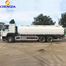 China 6000 Gallon 35000 Liters Howo Oil Truck Fuel Tanker