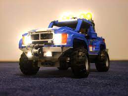 Legoism: Lego Creator 5893 'Offroad Power' Review: Blue Sporty Nirvana
