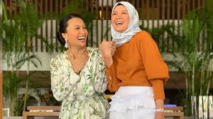 This stupid game show 'opocot melatah raya' really make fools & fun of people who have this 'melatah' problem. Yong Yang Melatah Part 3 By Ibnumohd Said