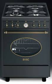 Available In Anthracite And Cream Finishes With Gold Trim A Classic Range Oven From Smeg Adds Timeless Look To Your Kitch Smeg Kitchen Inspirations Oven Range