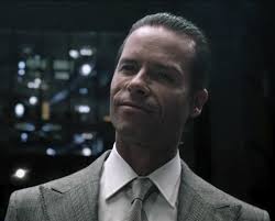 I want The United Systems Military to clone Peter so he can reunite with  David, and learn his company got sold to Walmart. : r/LV426